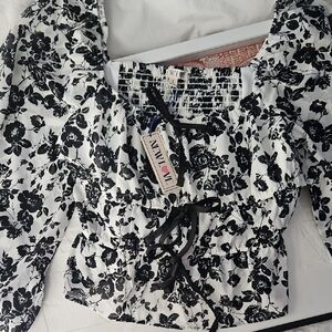 New Look Monochrome Floral Blouse